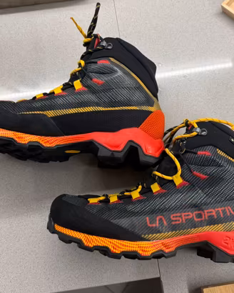 Scarponi La sportiva aequilibrium hike