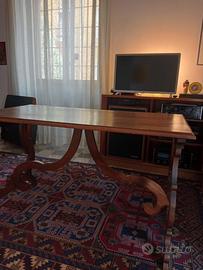 Tavolo in noce massello copia di fratino del ‘700