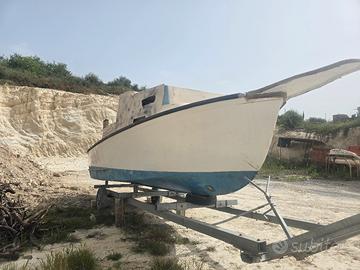 scafo 10 mt + motori e accessori