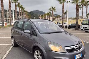 Opel Zafira 1.9 CDTI 120CV Cosmo