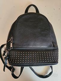 Zaino donna in pelle nera 