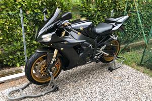 Yamaha r1