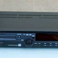 Lettore e registratore Tascam CD- RW 700