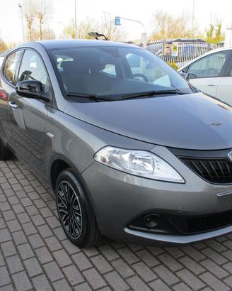 Lancia Ypsilon 1.0 Hybrid Silver Plus - Ok Neopat.