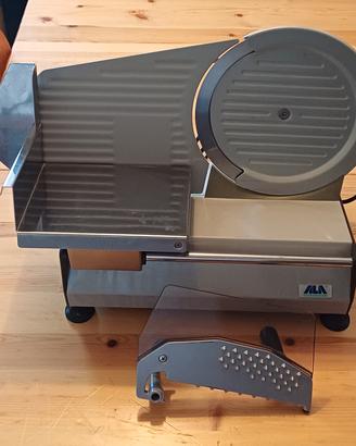 Affettatrice elettrica ALA 2000
