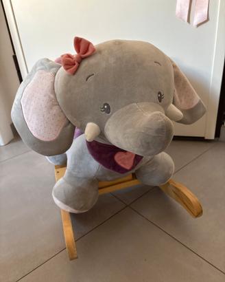 Dondolino elefante Mattou