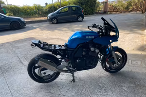 Fazer 600 café