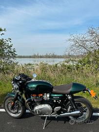 Triumph thruxton 1200