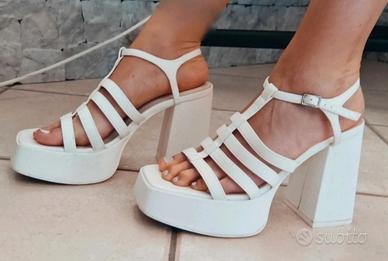 Sandali bianchi con plateau e tacco Bershka 37