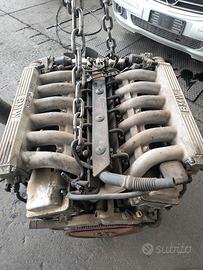 motore BMW 750