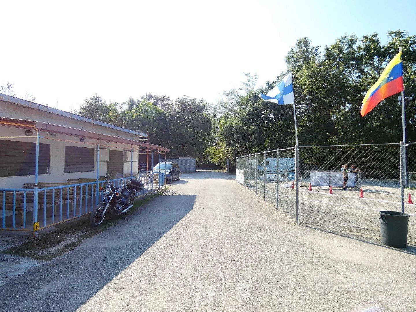 TERRENO CON ATTIVITA' STORICA GO KART - Vista 6