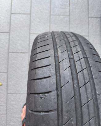 2 Pneumatici Goodyear Effient Grip 185 60 R15 88H