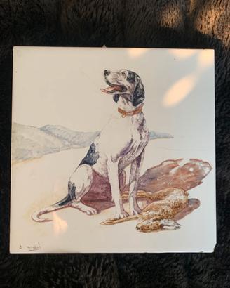 Cane e selvaggina: mattonella dipinta S. Benech