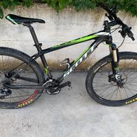 Scoot scale rc 720  fuul carbon