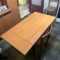 Mobile dispensa e tavolo allungabile