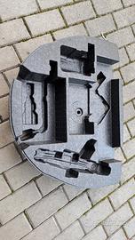 polistirolo vano ruota Toyota Auris 2017