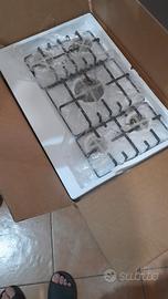 piano cottura a gas 5 fuochi