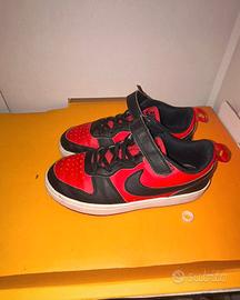 Nike bimbo numero 32