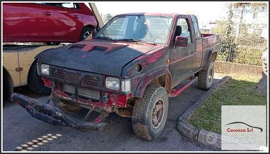 NISSAN King Cab D21 per ricambi