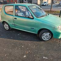 fiat 600 anno 2001 