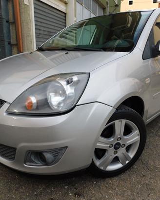 FIESTA 1.4 TDCi 50Kw 5porte Titanium
