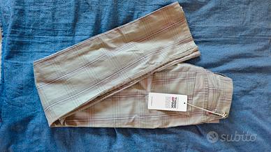 Pantaloni Think Pink