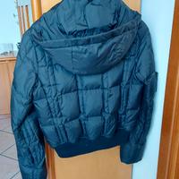 Giubbotto invernale con cappuccio