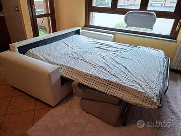 divano letto matrimoniale 