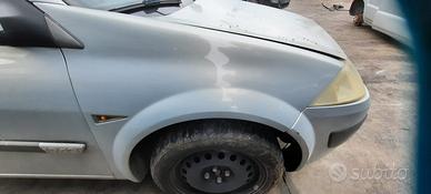 RENAULT MEGANE 2005 - PARAFANGO DESTRO