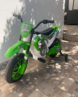 Moto giocattolo bambino