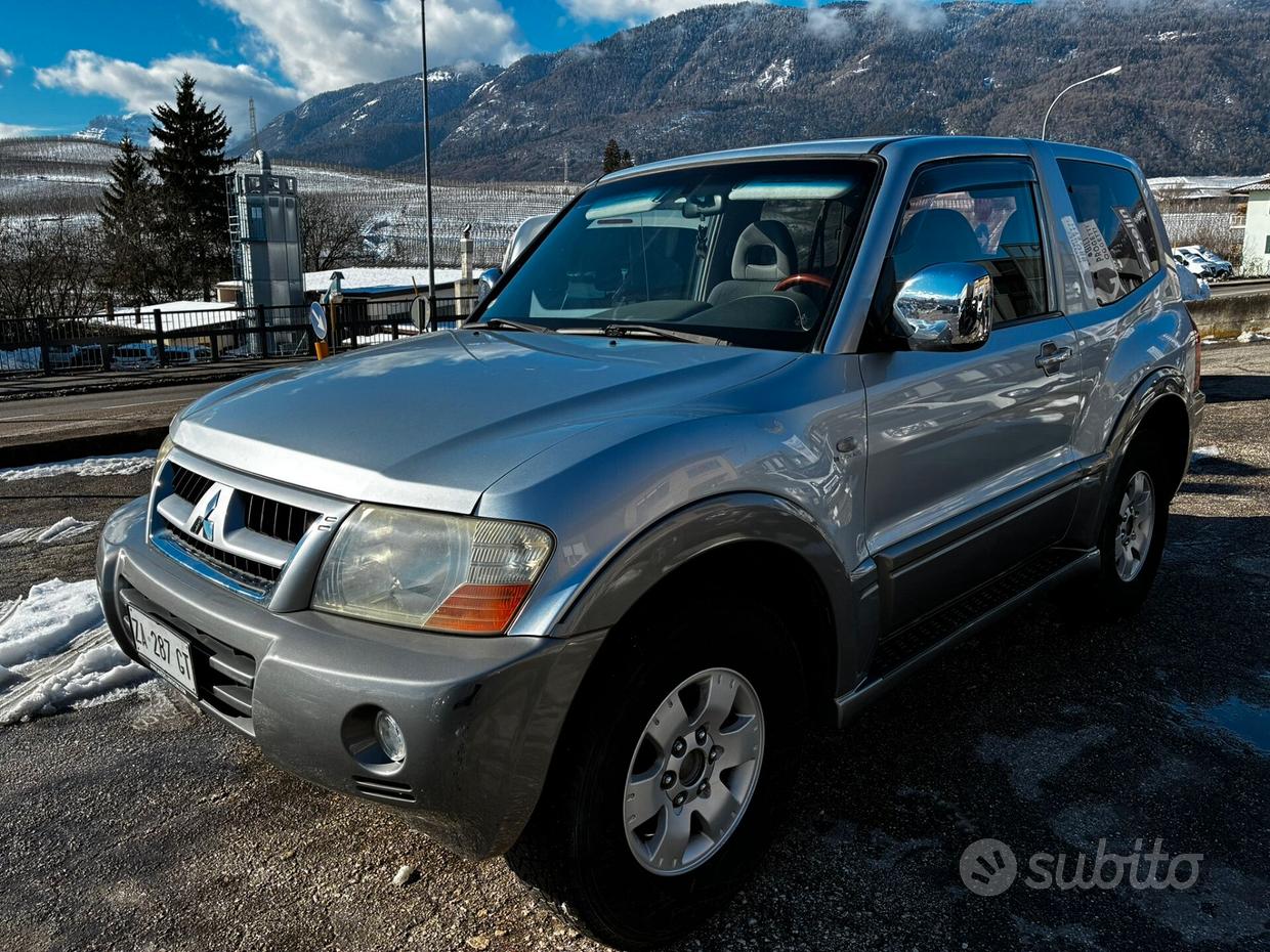 MITSUBISHI Pajero (2000-2007)