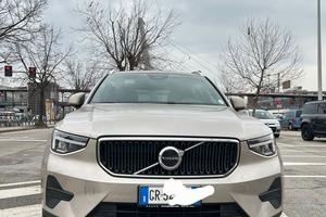  Volvo XC40 2.0 B3 CORE NOVEMBRE 2024
