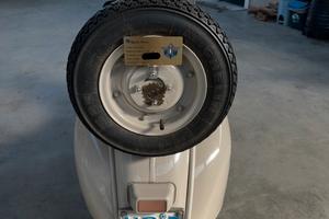 Vespa VNA 1958 reataurata