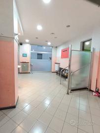 Immobile di 150 m² con 2 locali a Voghera