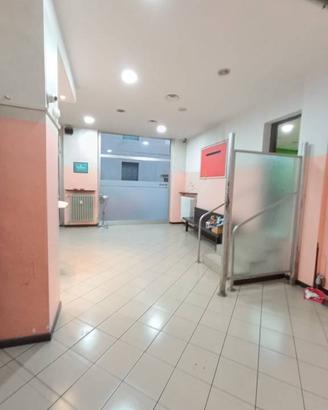 Immobile di 150 m² con 2 locali a Voghera