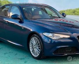Alfa Romeo Giulia 2.2 150 cv