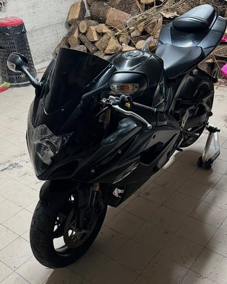 Suzuki k6 1000