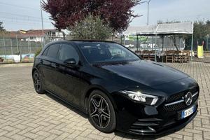 Mercedes A180d premium night edition GARANZIA 2 an