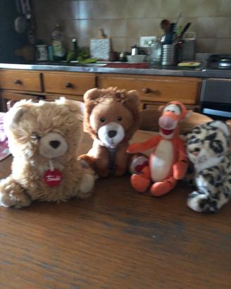 Orsetto e leoncino peluche trudi e tigrotti