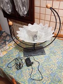 Fontana con luci e fumo