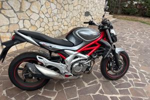 Suzuki gladius 650