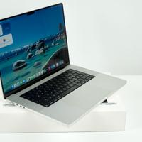 Macbook pro M1 Max 2021 16 pollici 32 Gb ram 2 TB