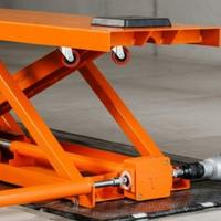 Sollevatore auto/moto