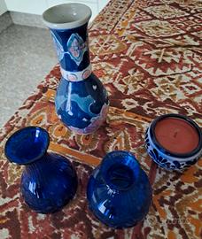 Quattro vasetti blu vetro e ceramica + omaggio 