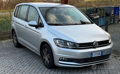 Auto Volkswagen Touran 1.6 TDI 7 Posti 110000km