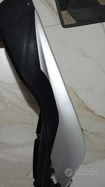 Sottopedana grigio destro piaggio medley 125