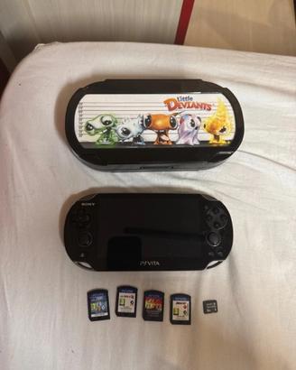 Playstation vita + custodia + giochi