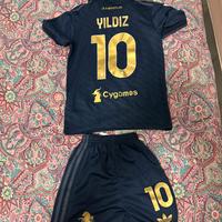 Completo juventus yldiz