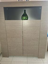 Credenza moderna