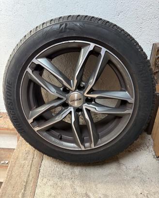 4 cerchi con gomme invernali raggio 17
